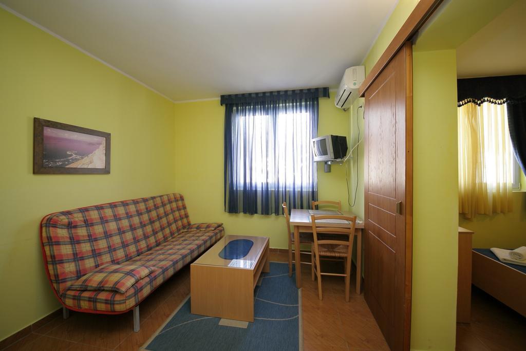 Apartments Tamara Budva Phòng bức ảnh